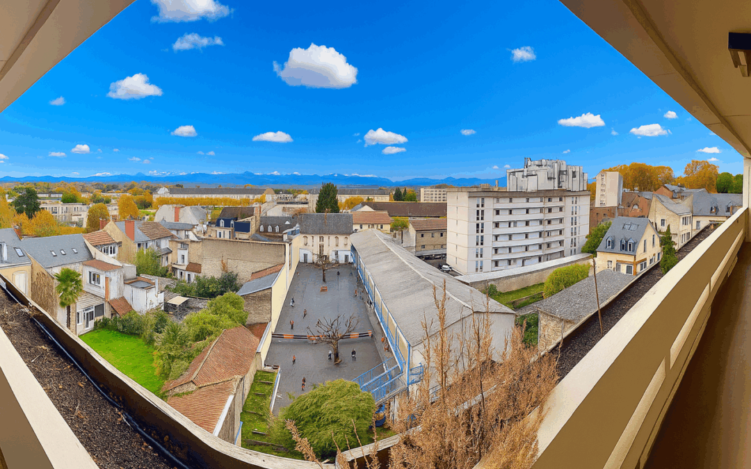 APPARTEMENT D&rsquo;EXCEPTION RÉNOVÉ AVEC VUE PANORAMIQUE SUR LES